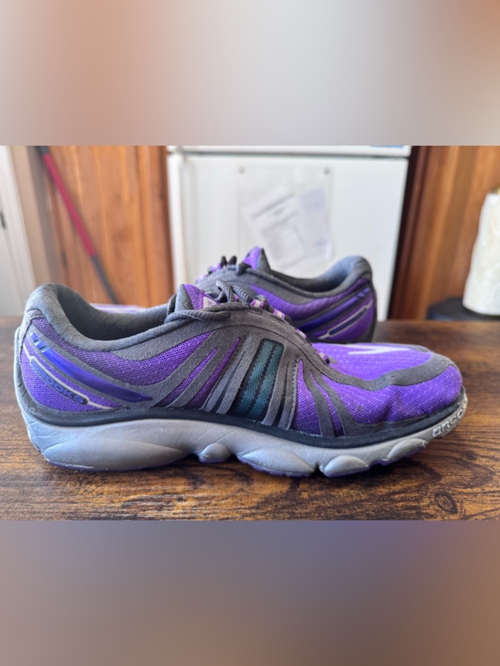 Brooks PureCadence 2 Running Shoes - Purple & Gray - Size 9